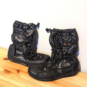 Northface Winter Boots. NWOT. Size 6.